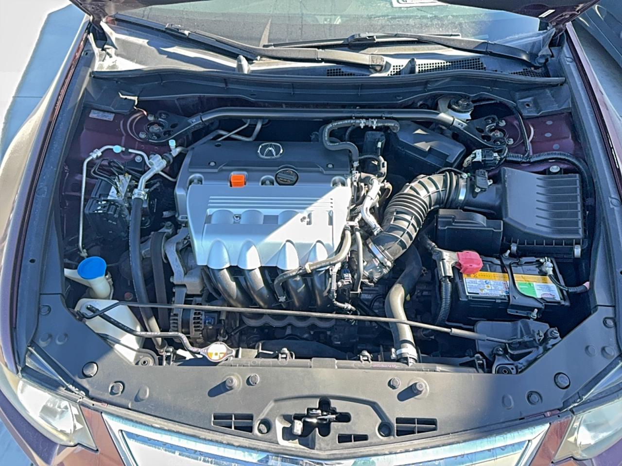 Фото: JH4CW2H61BC002727