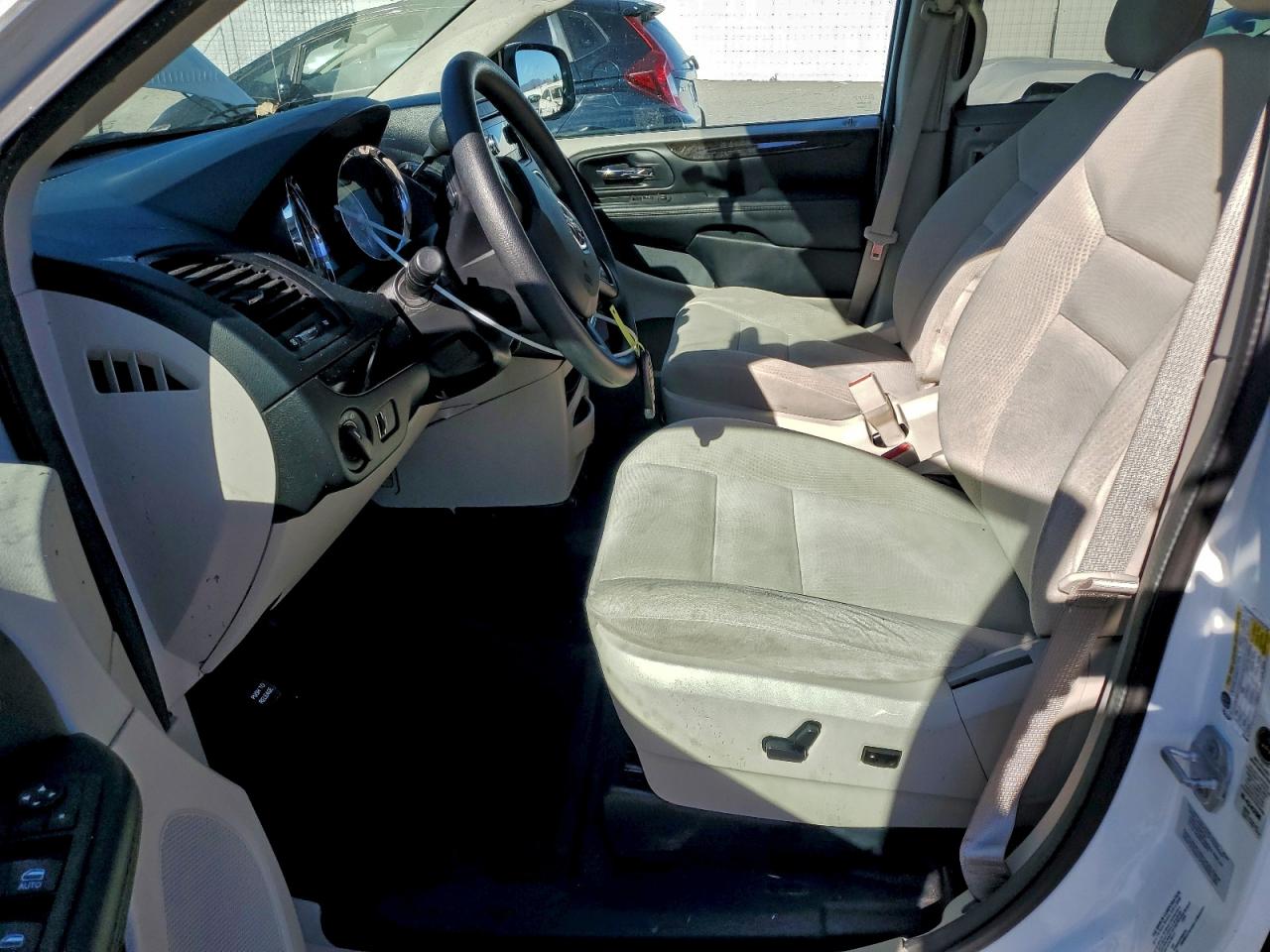 2015 Dodge Grand Caravan Sxt VIN: 2C4RDGCG7FR682418 Lot: 95997305