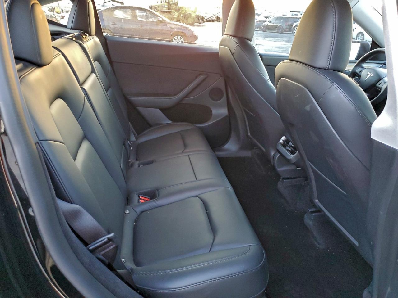 2022 Tesla Model Y VIN: 7SAYGDEE4NA022795 Lot: 94950335