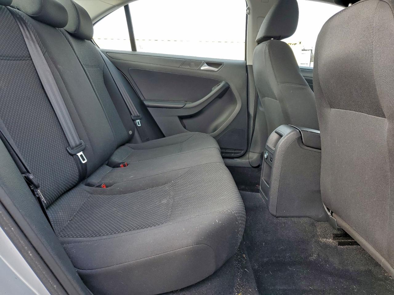 2013 Volkswagen Jetta Base VIN: 3VW2K7AJ7DM268997 Lot: 94911535