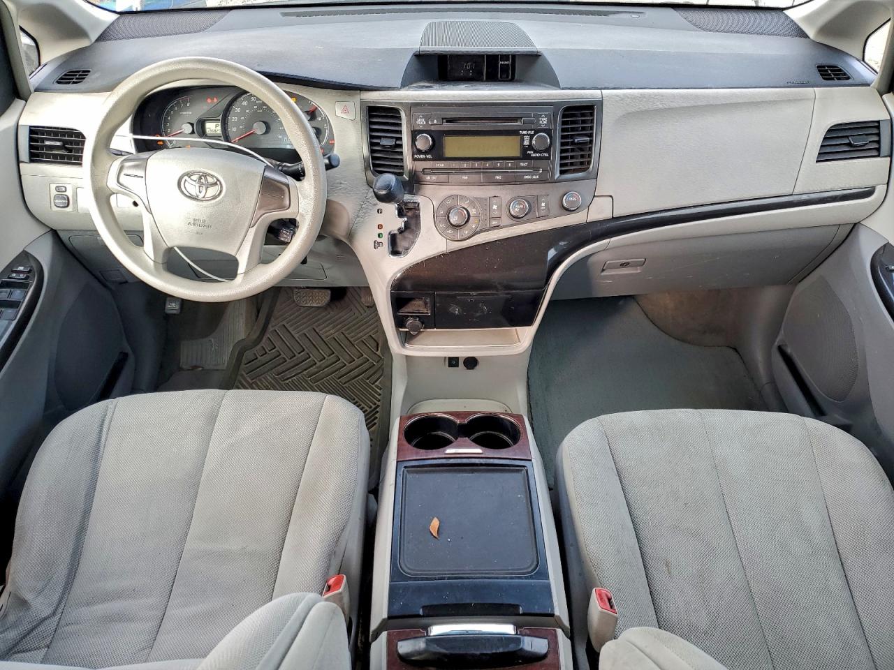 2012 Toyota Sienna VIN: 5TDZK3DC8CS206708 Lot: 94950905