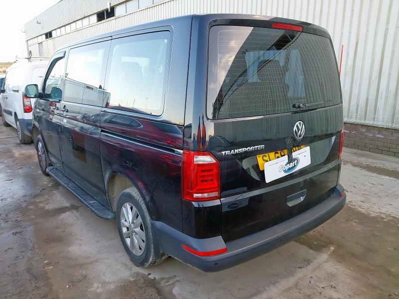 2018 VOLKSWAGEN TRANSPORTER SHUTTLE 2.0 TDI BMT 102PS S MINIBUS