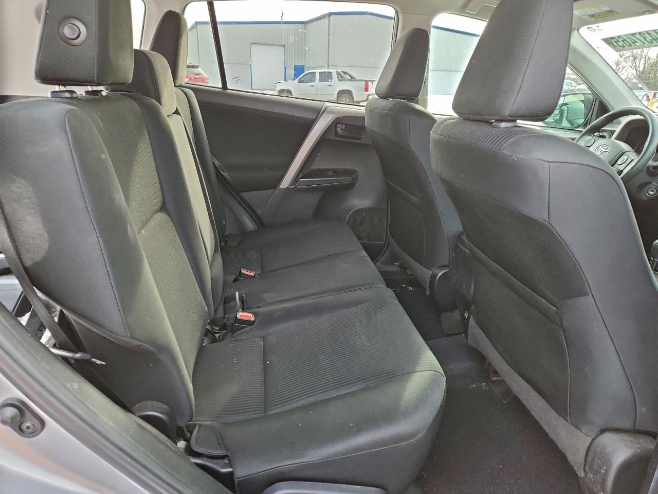 2018 Toyota Rav4 Le VIN: 2T3BFREV1JW853665 Lot: 94437465