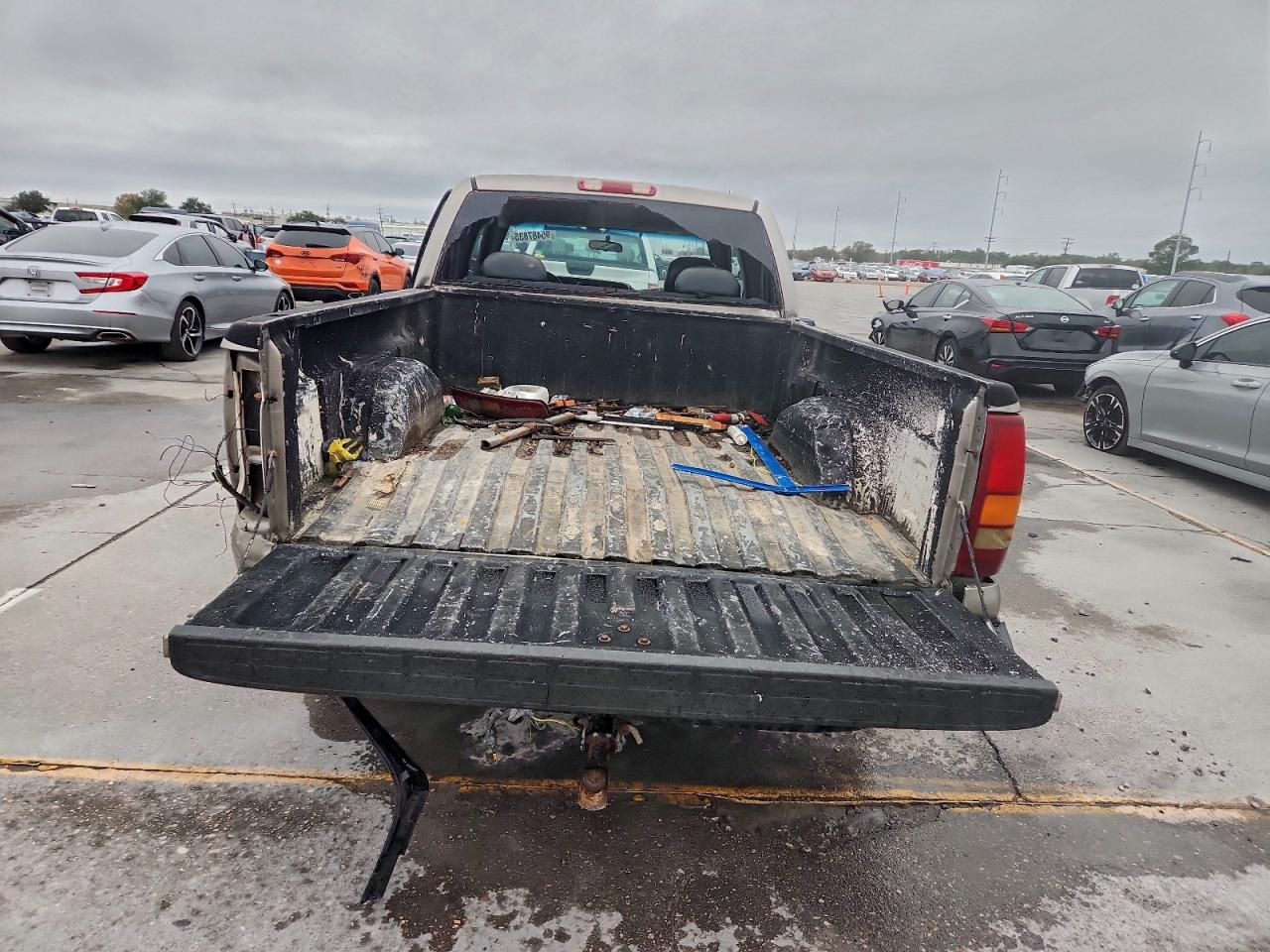 2001 Chevrolet Silverado C1500 VIN: 2GCEC19T411178841 Lot: 95487835