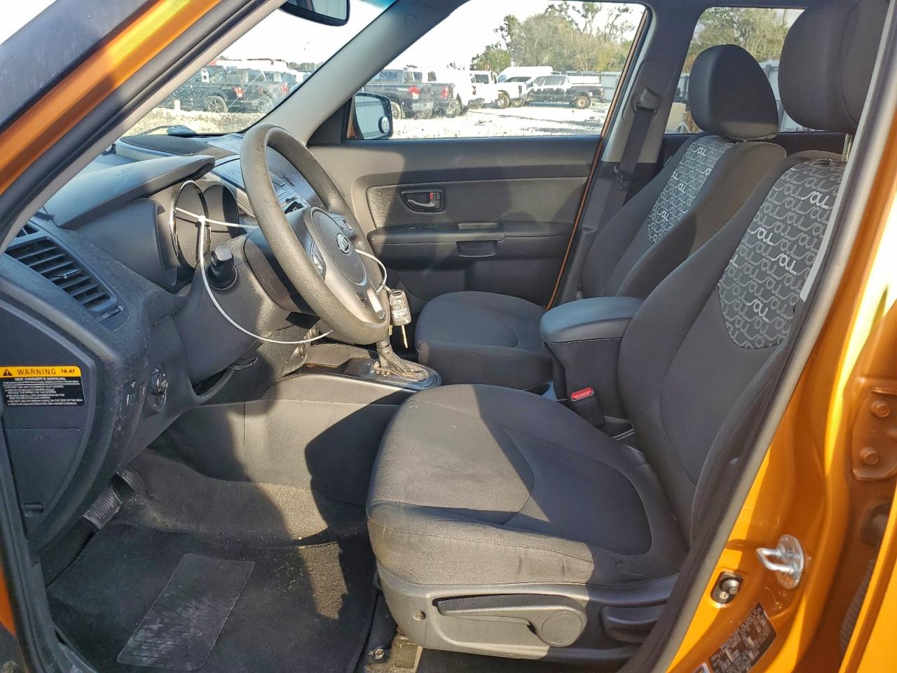 2011 Kia Soul + VIN: KNDJT2A24B7196364 Lot: 94984275