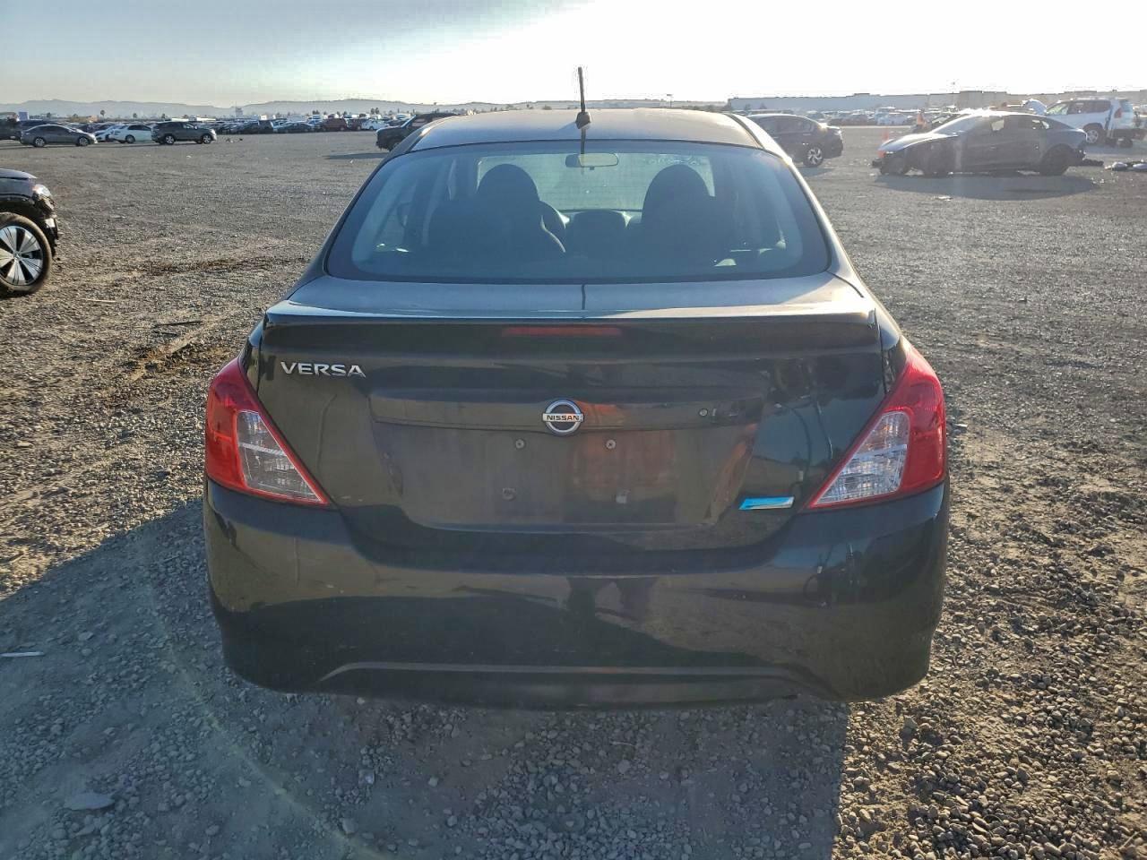 2016 Nissan Versa S VIN: 3N1CN7AP1GL863585 Lot: 96397625