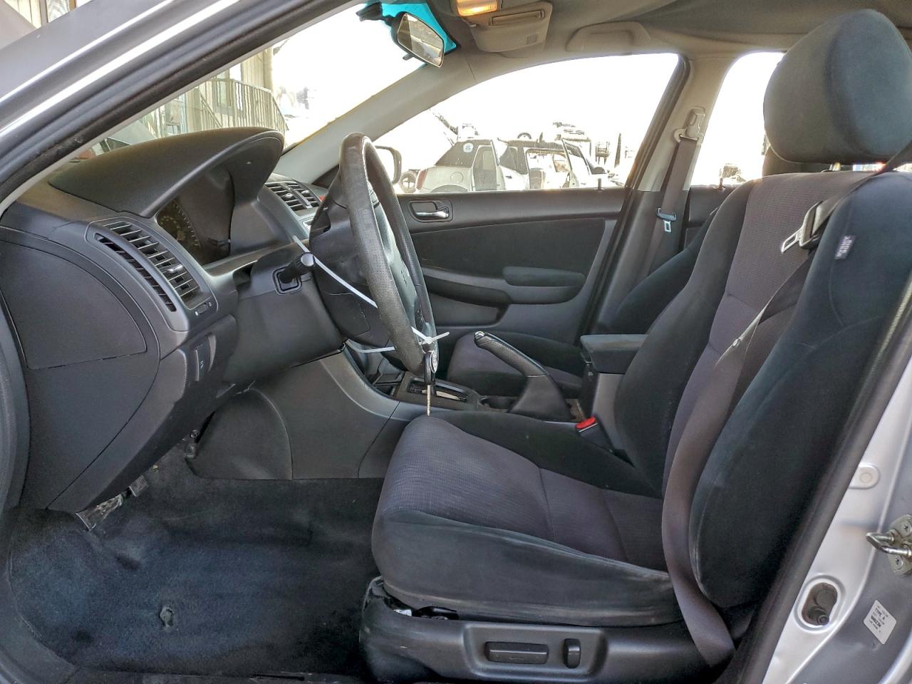 2004 Honda Accord Lx VIN: 1HGCM66374A015277 Lot: 96373115