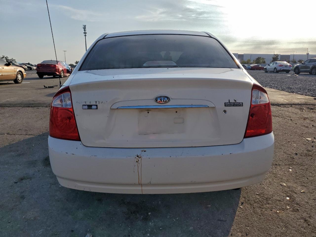 2006 Kia Spectra Lx VIN: KNAFE121365339402 Lot: 95479675