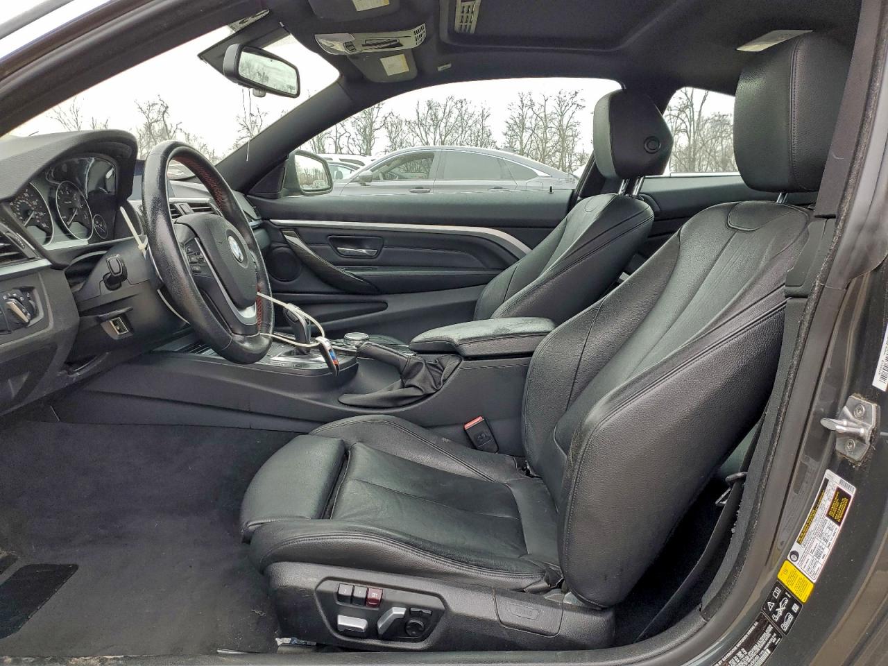 Фото: WBA3N9C58GK249569