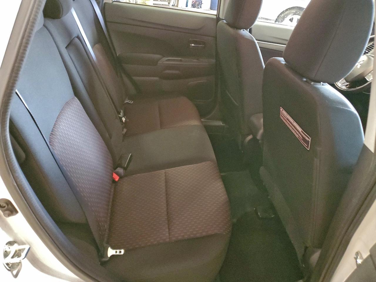 2017 Mitsubishi Outlander Sport Es VIN: JA4AR3AU1HZ009322 Lot: 95708985