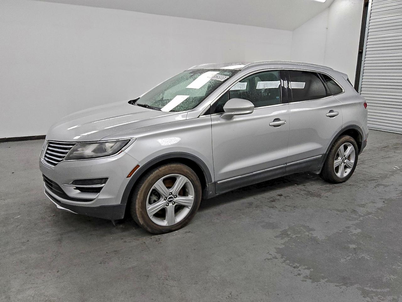 2016 Lincoln Mkc Premiere VIN: 5LMCJ1C93GUJ15570 Lot: 93929565