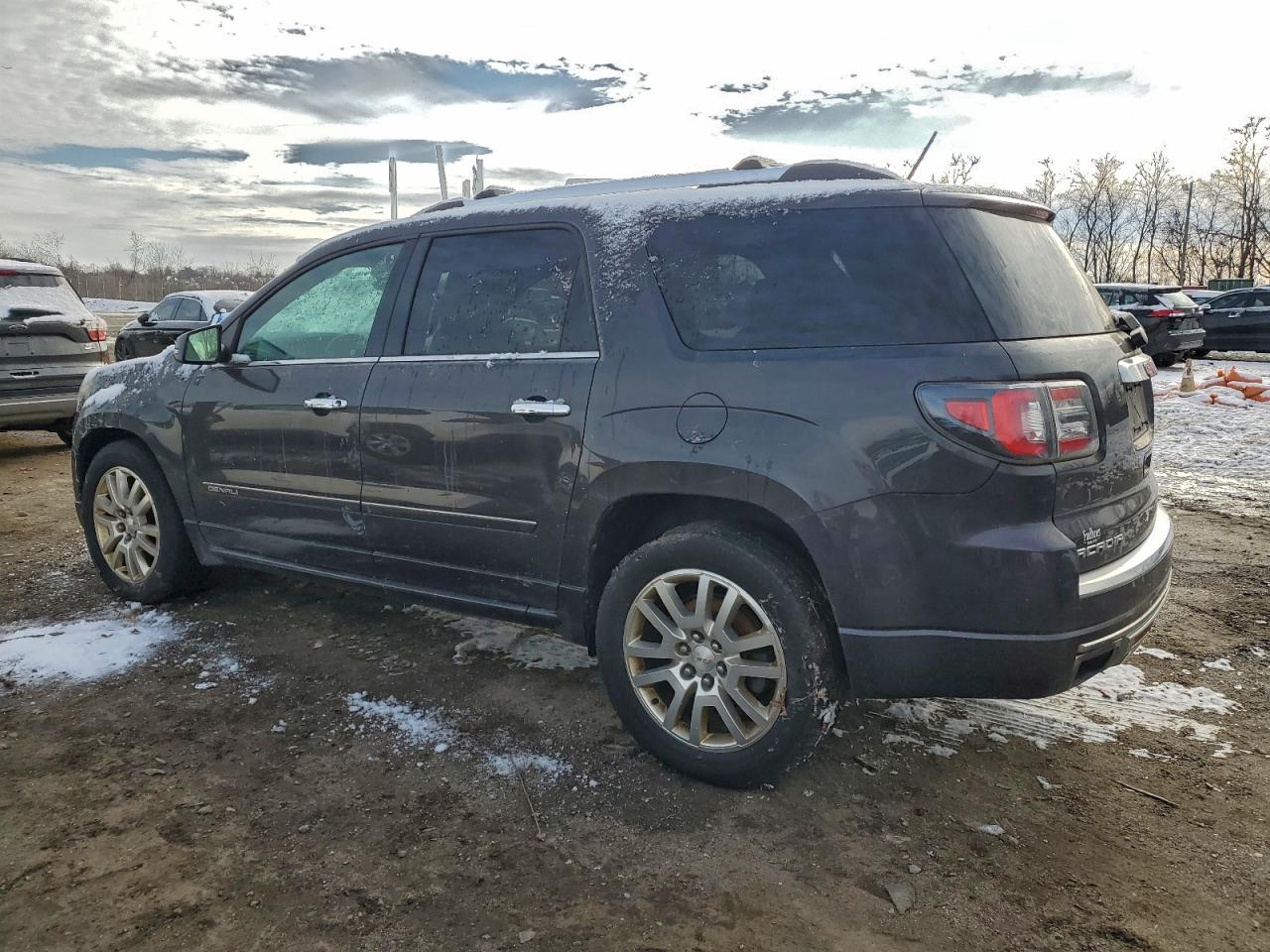 2015 GMC Acadia Denali VIN: 1GKKVTKD1FJ300097 Lot: 97304405