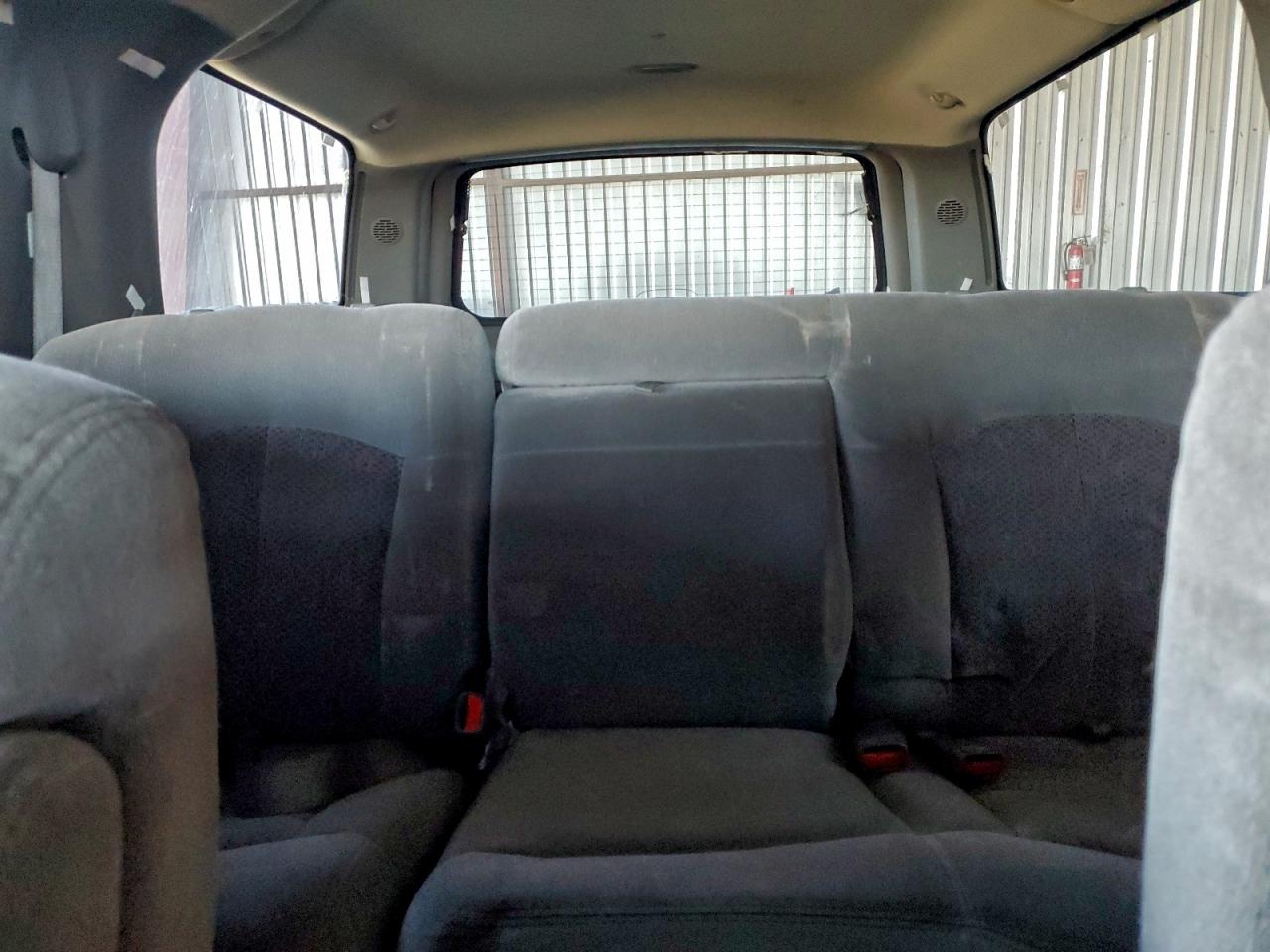 2002 Chevrolet Suburban C1500 VIN: 1GNEC16TX2J306535 Lot: 96566965