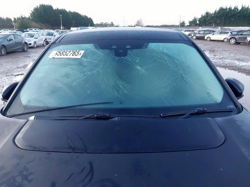 2015 LAND ROVER DISCOVERY SPORT 2.0 TD4 180 SE TECH 5DR