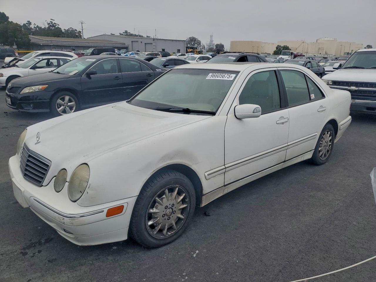 2001 Mercedes-Benz E 320