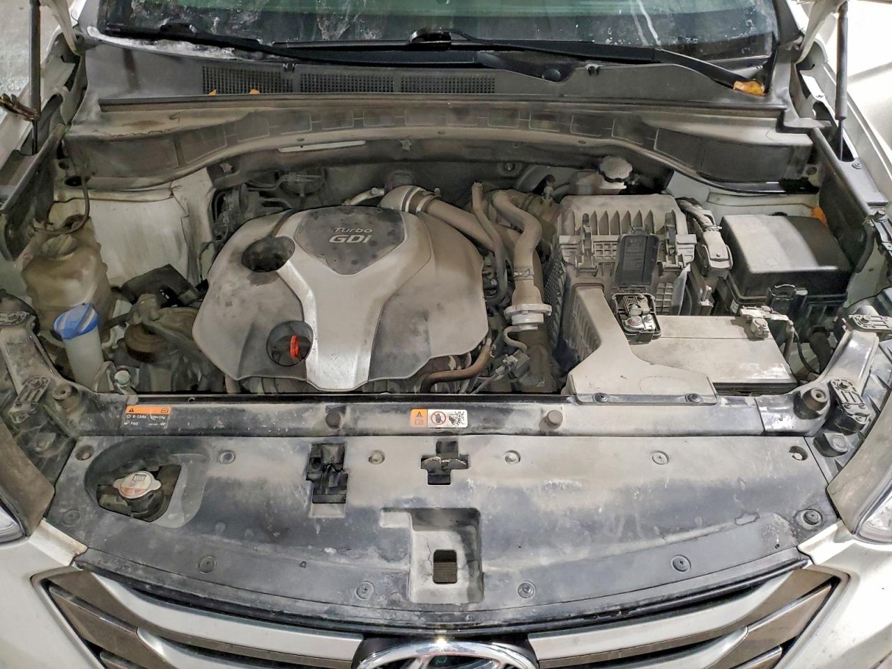 2015 Hyundai Santa Fe Sport VIN: 5XYZUDLA8FG288585 Lot: 94612715