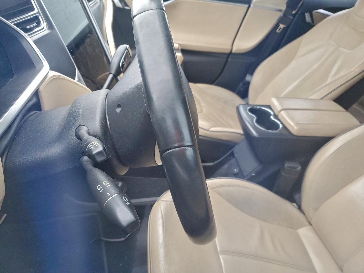 2013 Tesla Model S VIN: 5YJSA1DP5DFP10859 Lot: 95257855