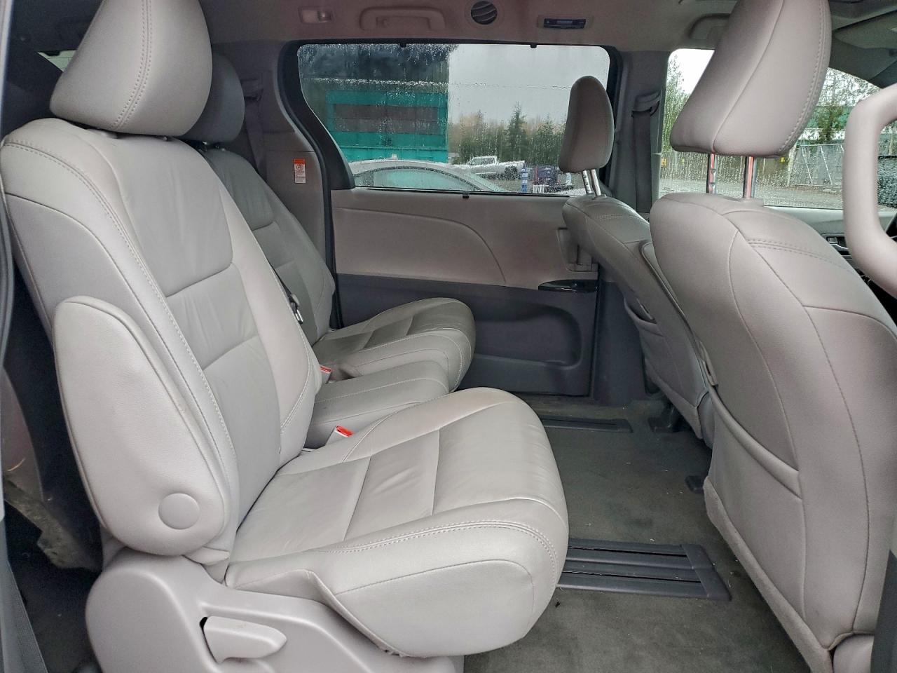 2017 Toyota Sienna Xle VIN: 5TDYZ3DC9HS829138 Lot: 94831445