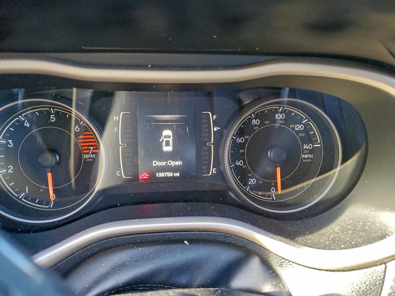 2017 Jeep Cherokee Latitude VIN: 1C4PJMCB5HW544700 Lot: 96475015