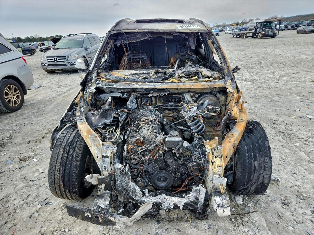 Фото: 5UXKR2C30H0X05763