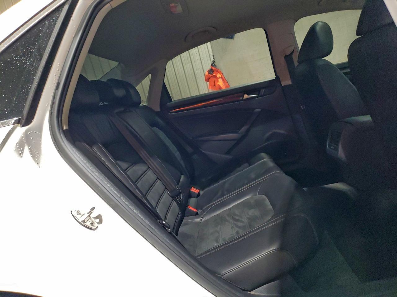 2015 Volkswagen Passat Sel VIN: 1VWCV7A30FC064365 Lot: 94863385