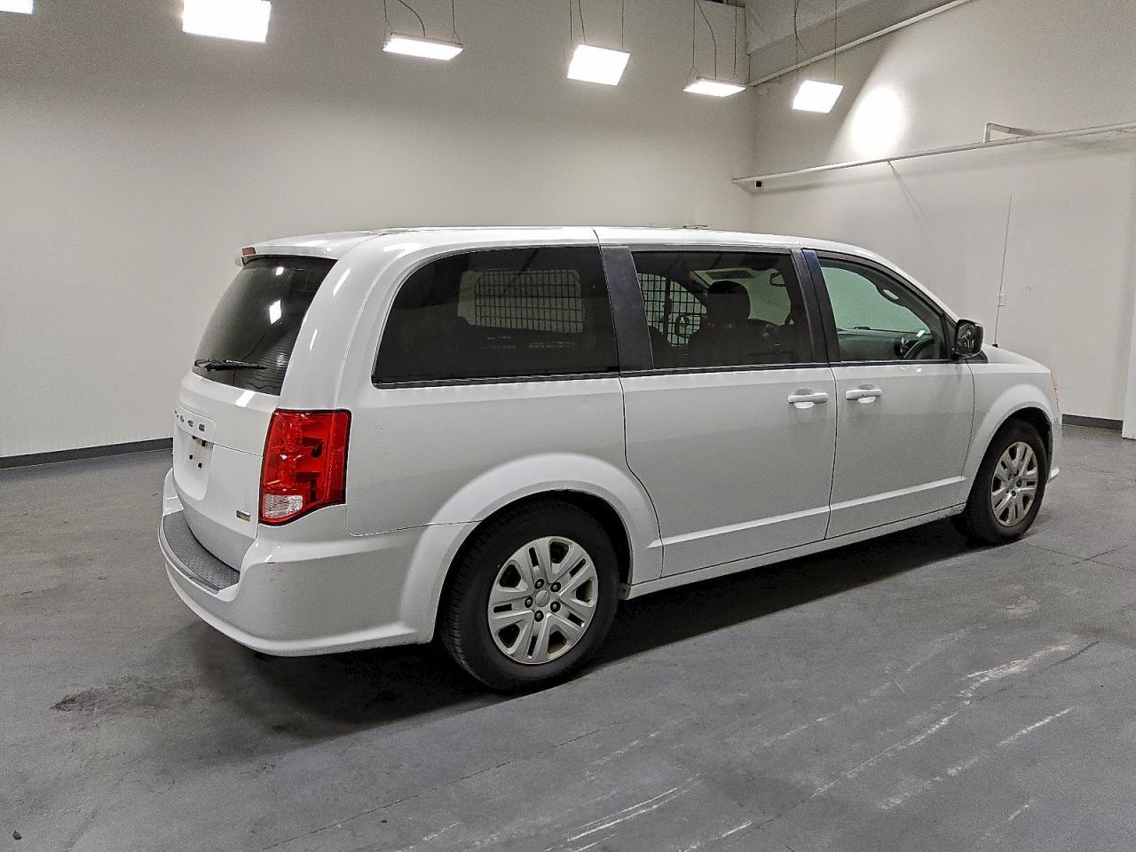 2018 Dodge Grand Caravan Se VIN: 2C4RDGBG8JR318552 Lot: 96007745