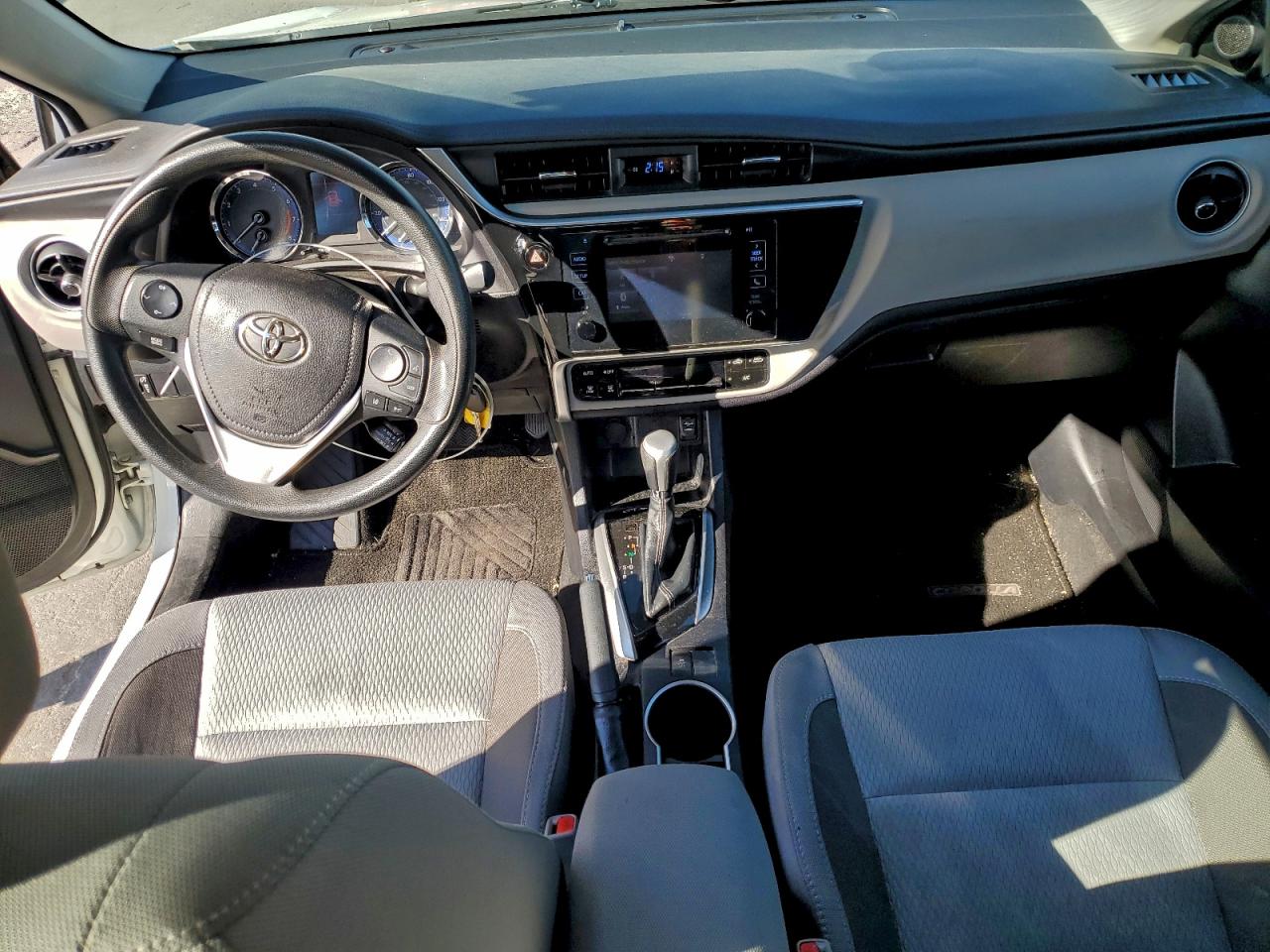 2018 Toyota Corolla L VIN: 2T1BURHE5JC034086 Lot: 94280685