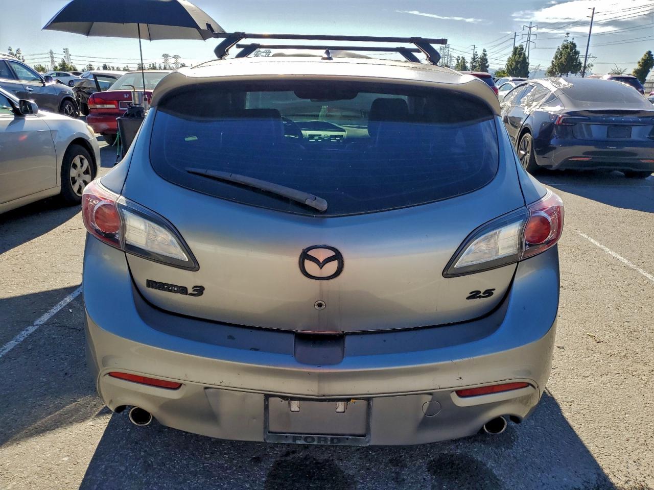 2011 Mazda 3 S VIN: JM1BL1M66B1368541 Lot: 94740085