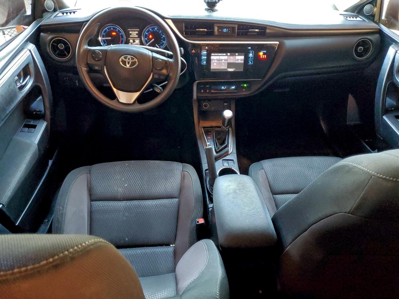 2018 Toyota Corolla L VIN: 5YFBURHE1JP844718 Lot: 94788595