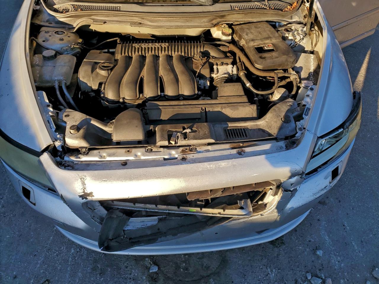 2008 Volvo S40 2.4I VIN: YV1MS382282393917 Lot: 96610055