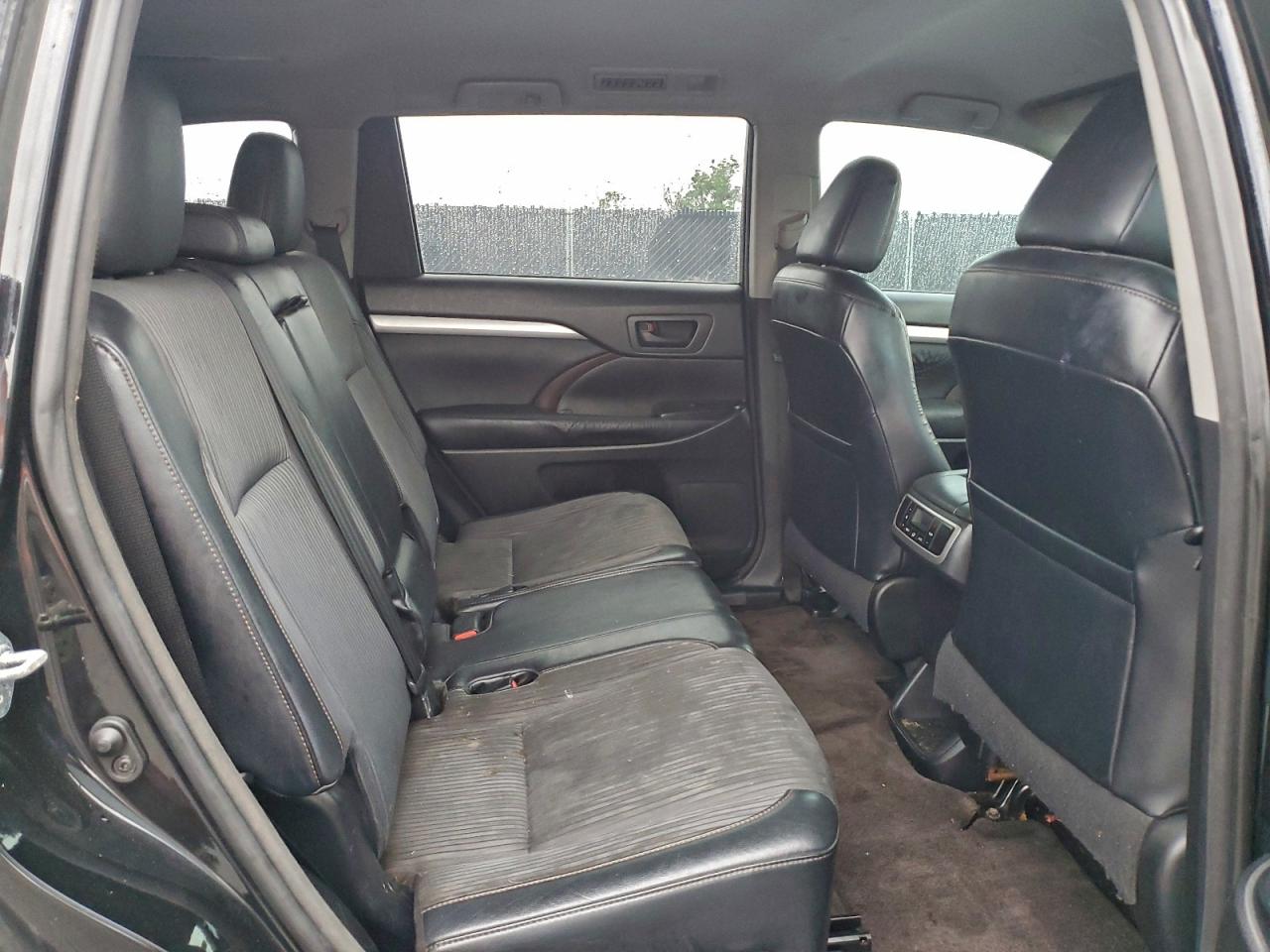 2015 Toyota Highlander Le VIN: 5TDZKRFH7FS104543 Lot: 95762965