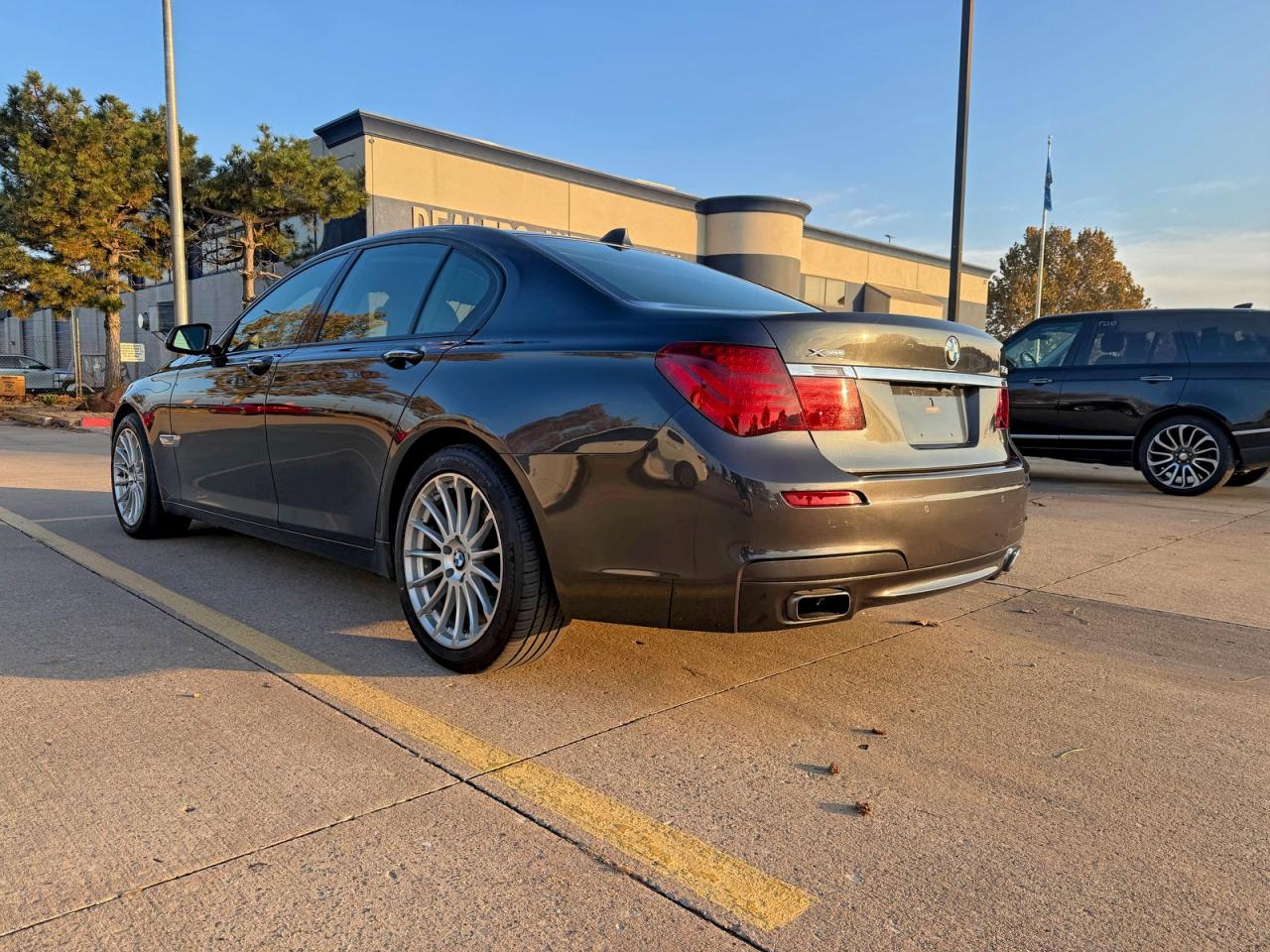 Фото: WBAYB6C54DD223855