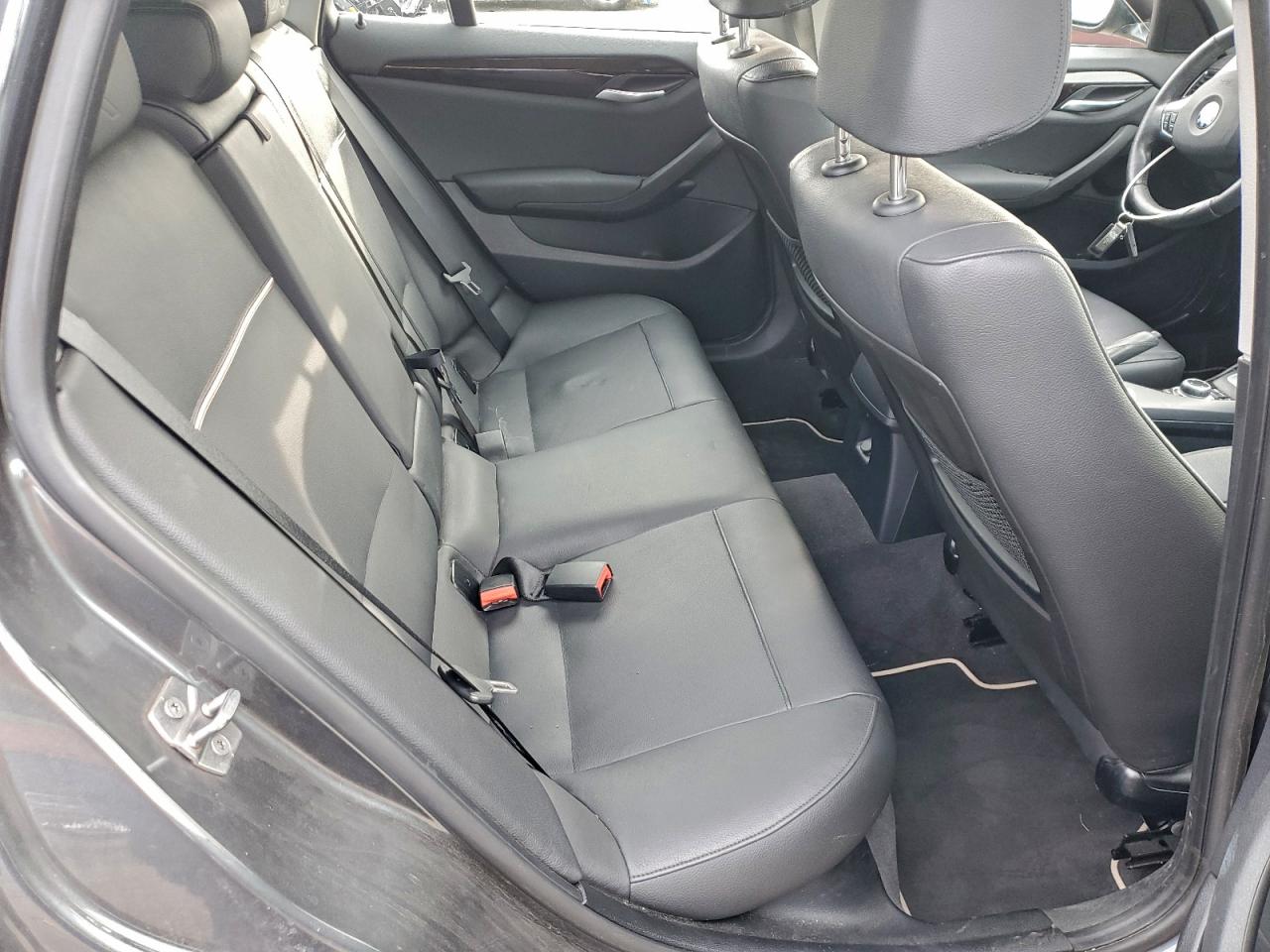 Фото: WBAVL1C50FVY35521