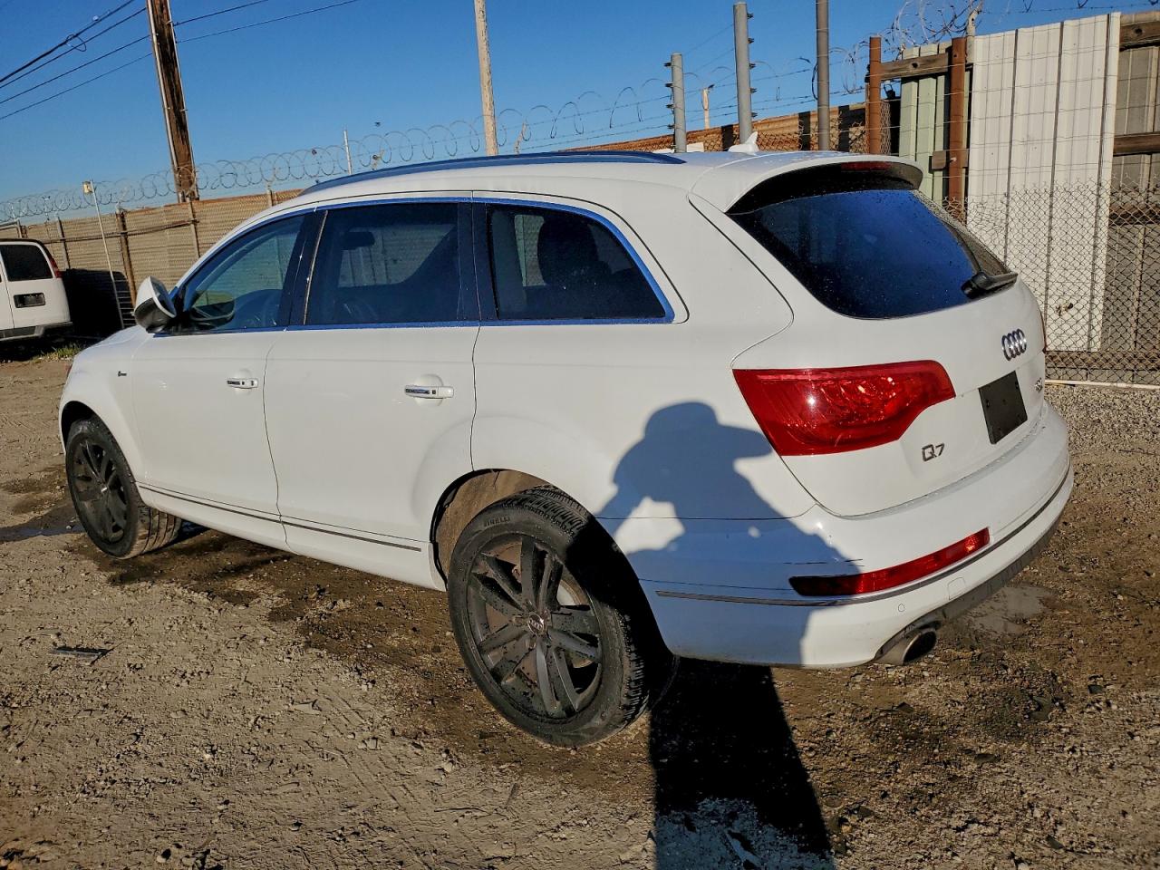 Фото: WA1LGAFE5FD025201