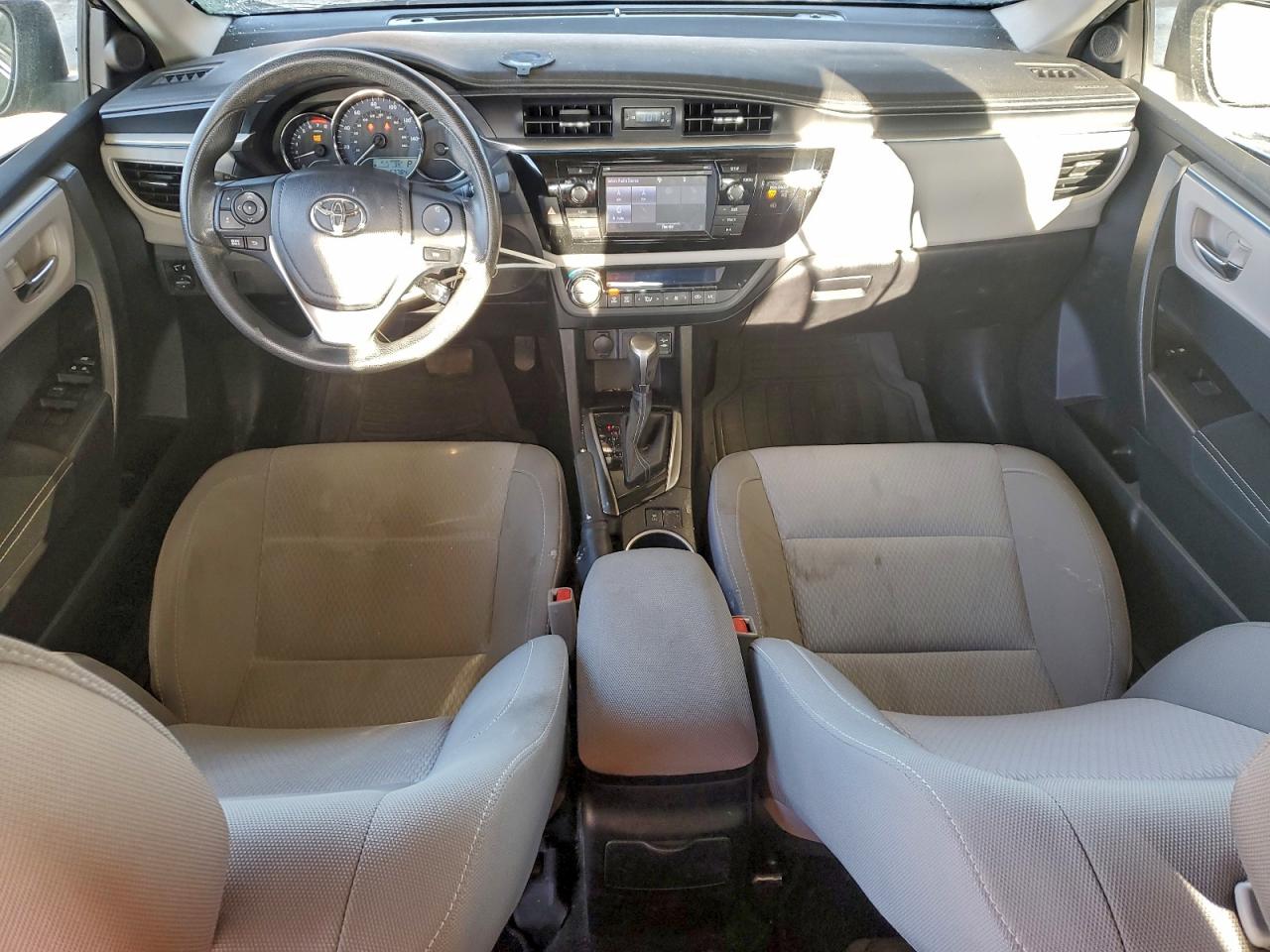 2015 Toyota Corolla L VIN: 2T1BURHE9FC452738 Lot: 94692845