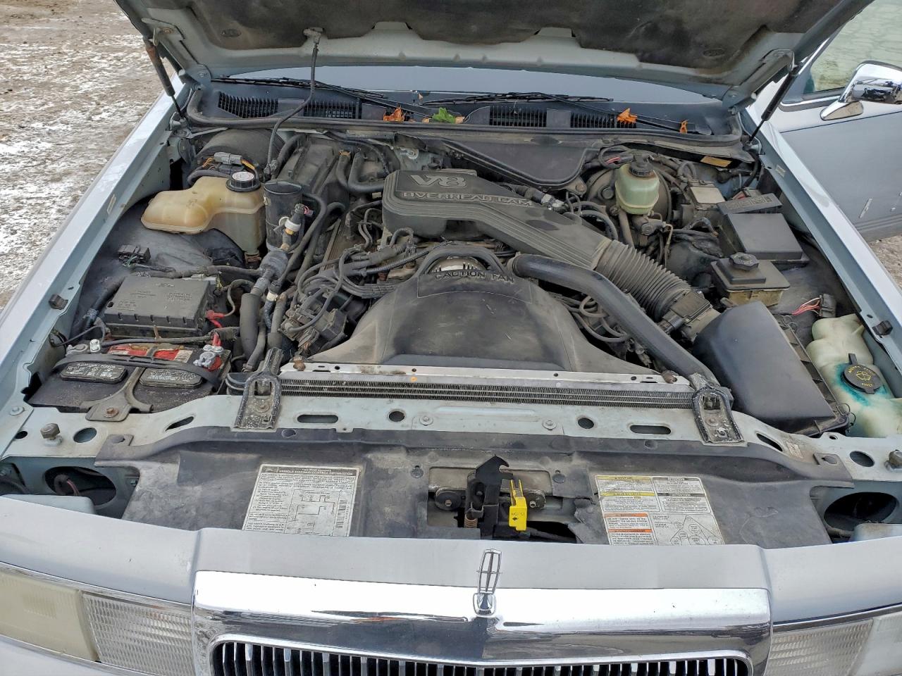 1994 Lincoln Town Car Signature VIN: 1LNLM82W4RY735222 Lot: 93542635