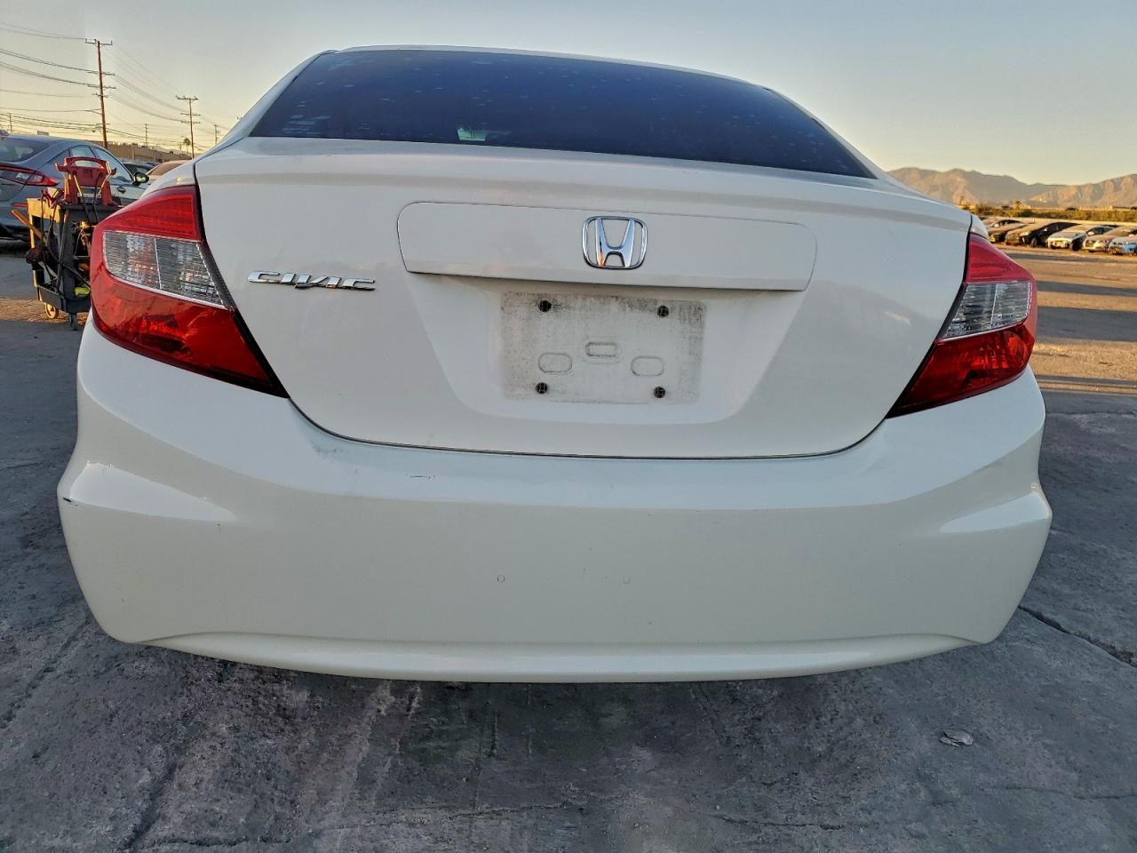 2012 Honda Civic Lx VIN: 19XFB2F57CE386592 Lot: 96235505