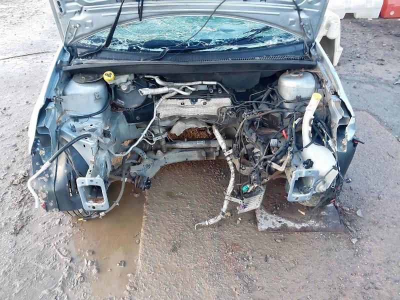 2005 FORD FIESTA 1.4 GHIA 5DR