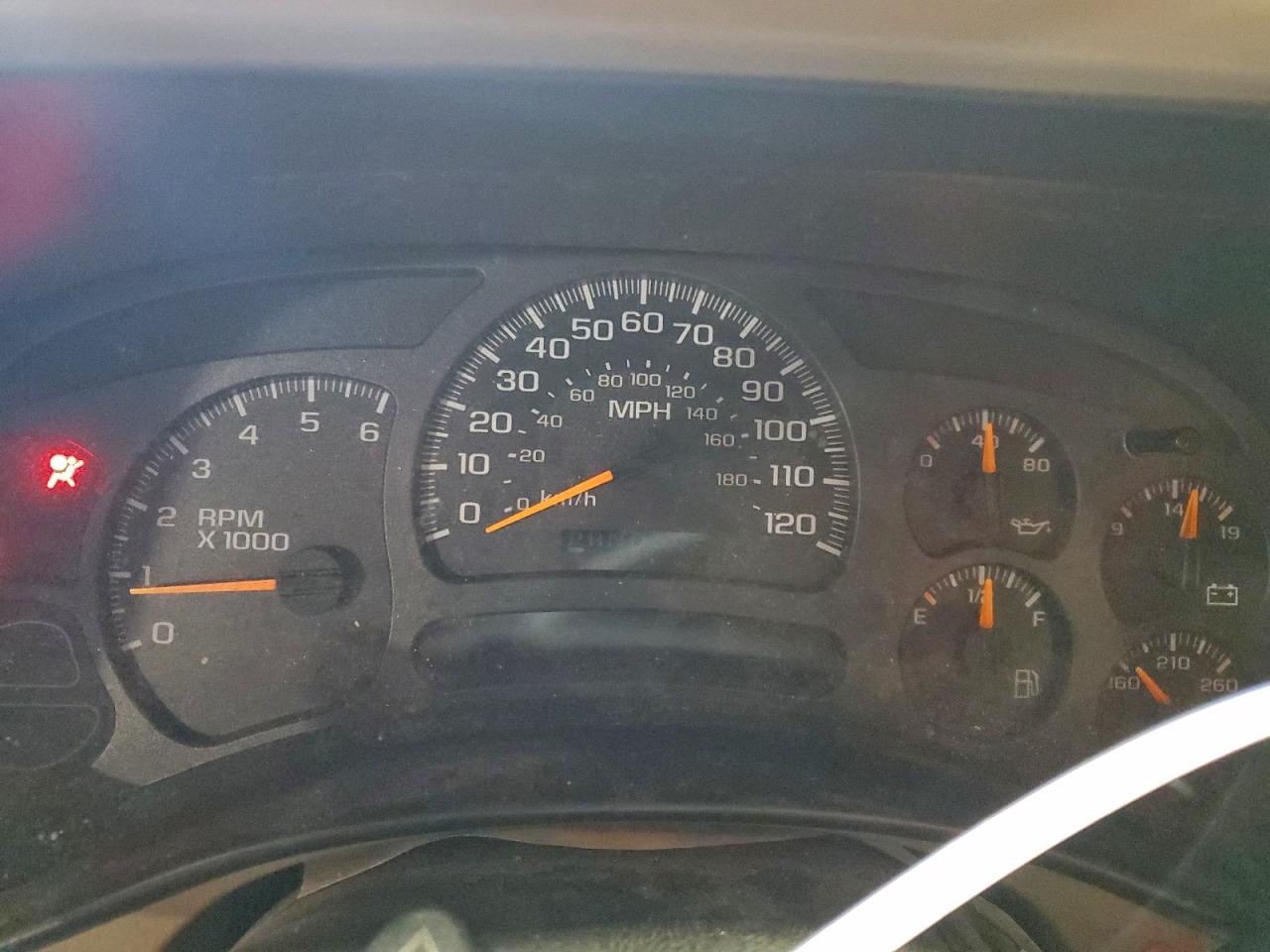 2004 Chevrolet Suburban K1500 VIN: 3GNFK16Z74G241966 Lot: 95005385