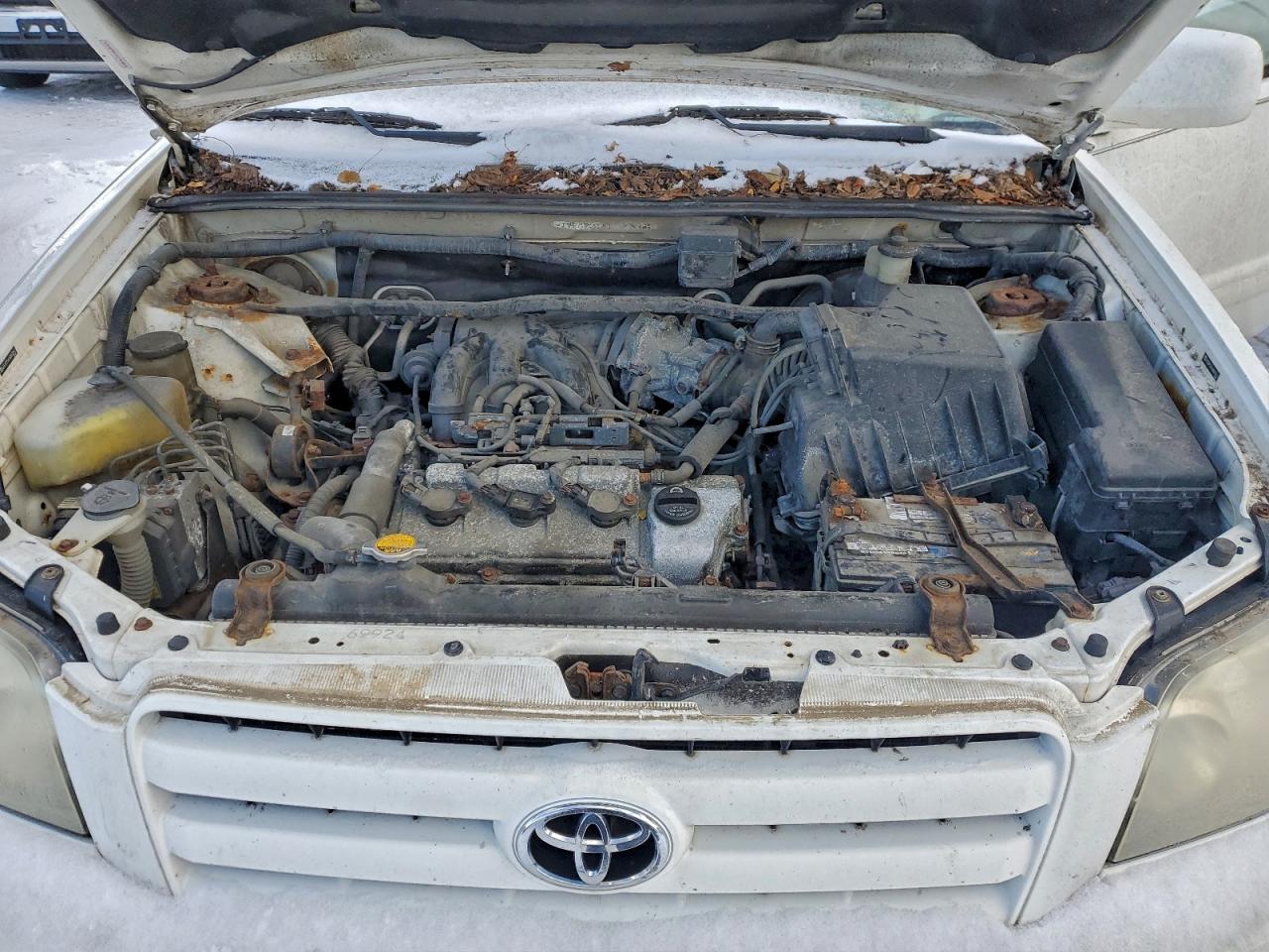 2004 Toyota Highlander Base VIN: JTEGP21A140032521 Lot: 95479075