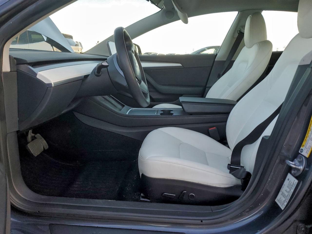 2023 Tesla Model 3 VIN: 5YJ3E1EAXPF517131 Lot: 94940355