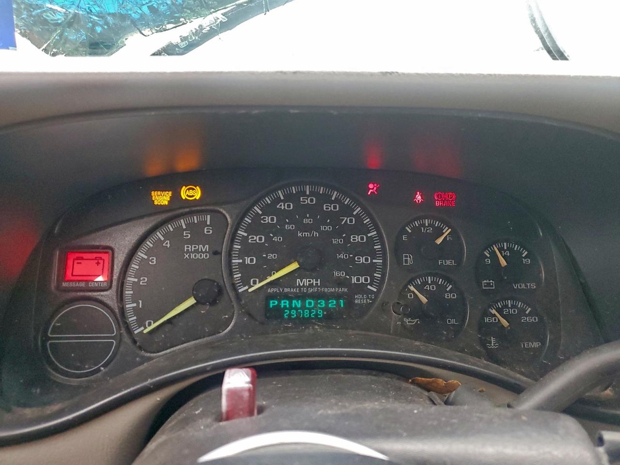 2000 Chevrolet Suburban K1500 VIN: 3GNFK16TXYG170988 Lot: 95577175