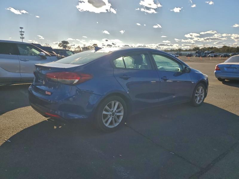  KIA FORTE 2017 Синий