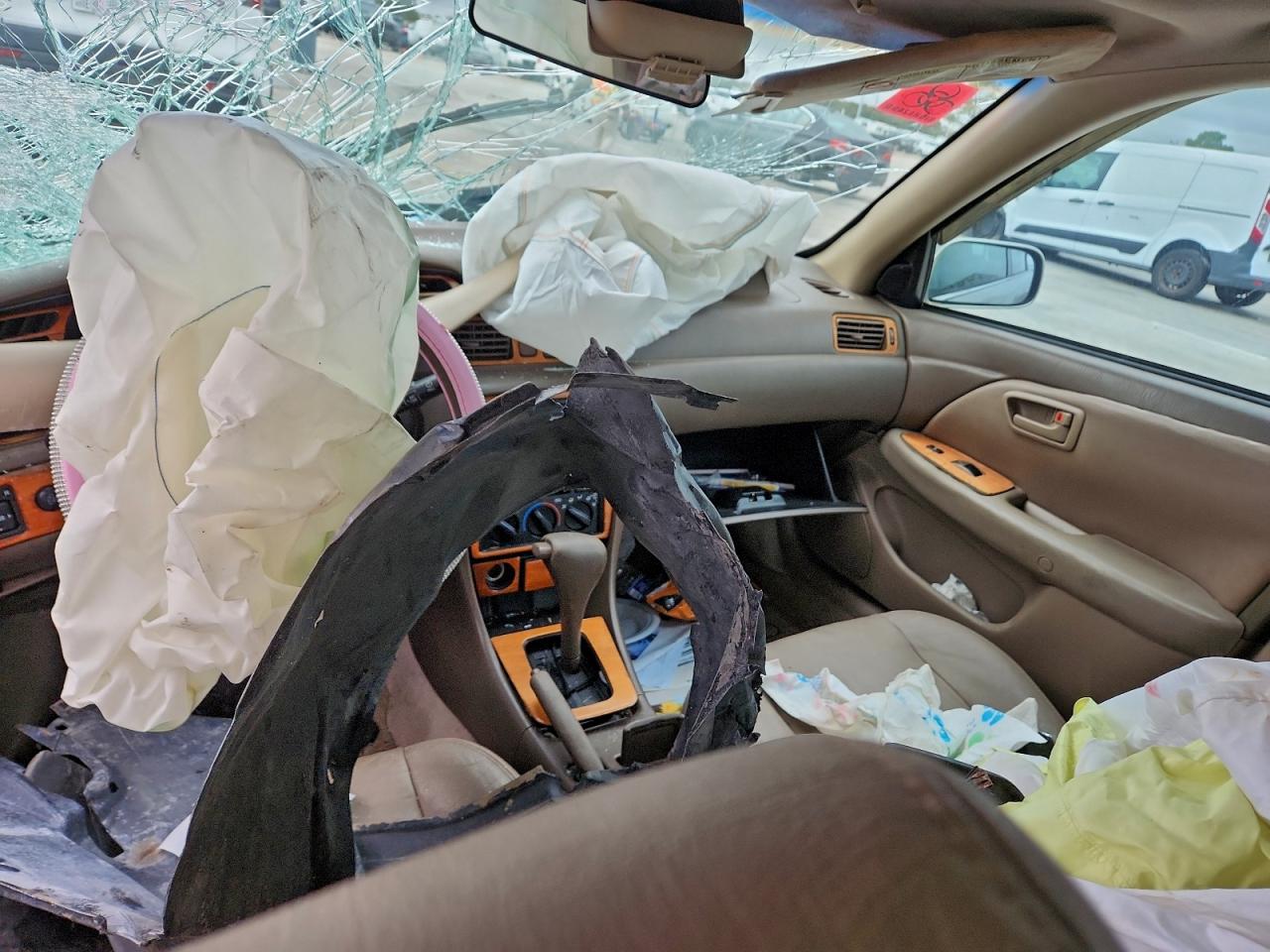 1999 Toyota Camry Le VIN: JT2BF22K9X0208964 Lot: 95776405