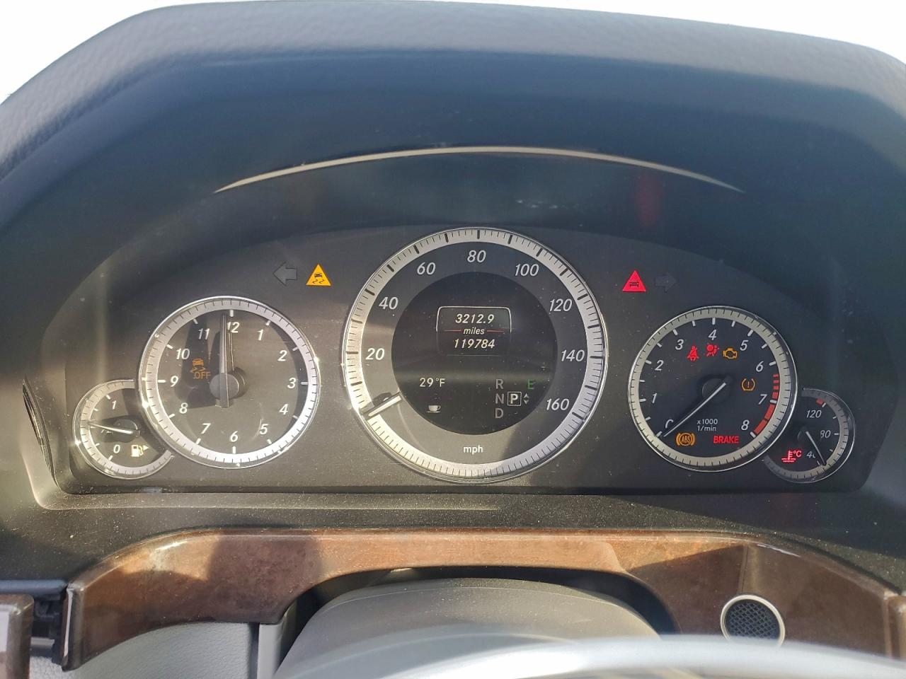 2013 Mercedes-Benz E 350 VIN: WDDHF5KB6DA671238 Lot: 94856715