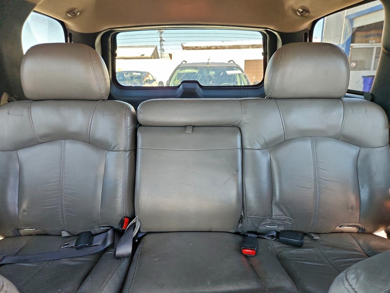 2002 Chevrolet Tahoe K1500 VIN: 1GNEK13Z82R232979 Lot: 96225425