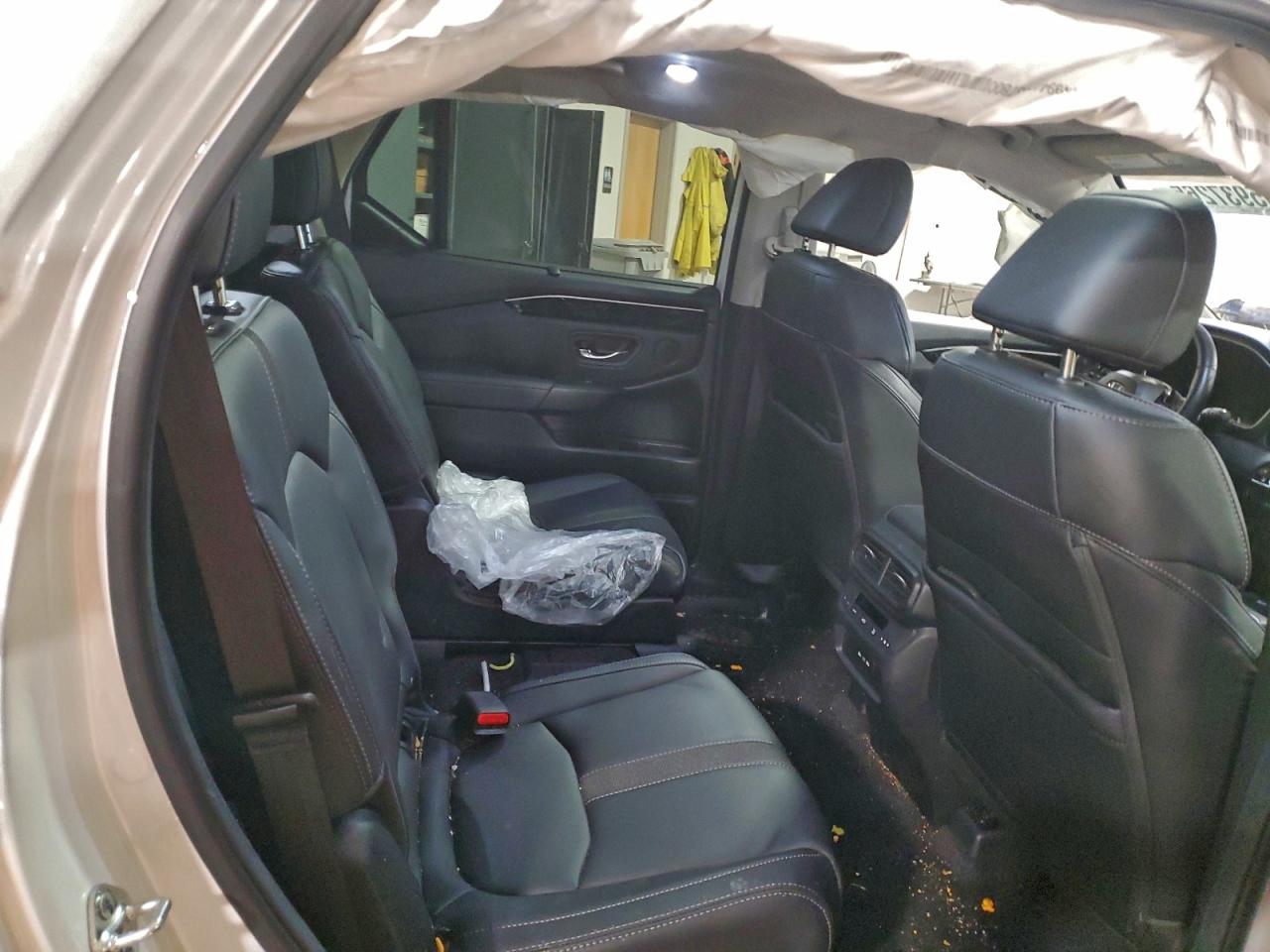 2024 Honda Pilot Touring VIN: 5FNYG1H74RB048329 Lot: 95937265