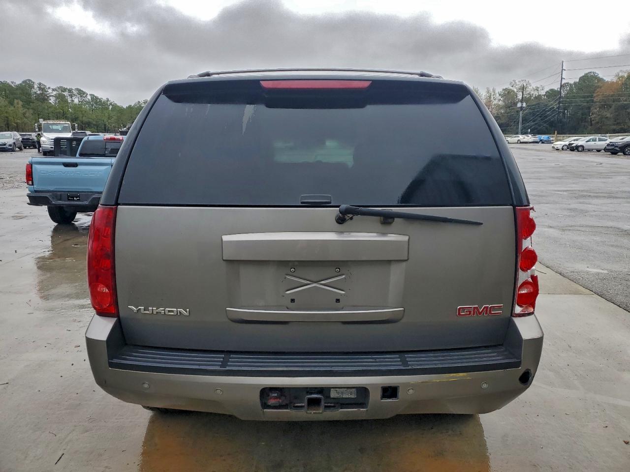 2007 GMC Yukon VIN: 1GKFC13J17J103402 Lot: 94797745