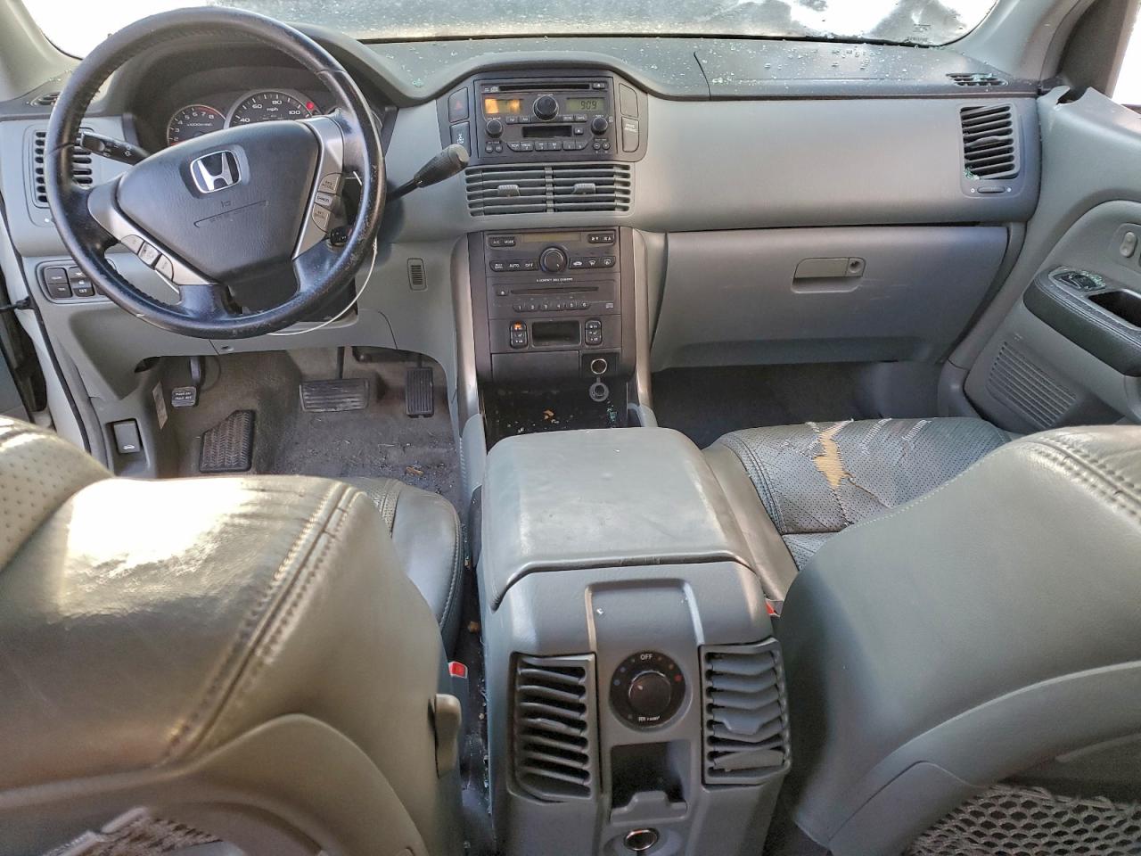 2005 Honda Pilot Exl VIN: 5FNYF18505B001049 Lot: 94721125