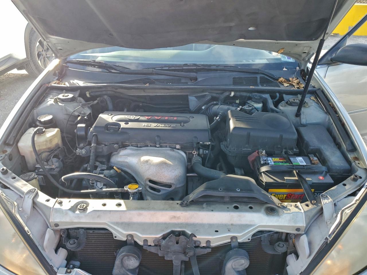 2004 Toyota Camry Le VIN: 4T1BE32K24U927912 Lot: 94192665